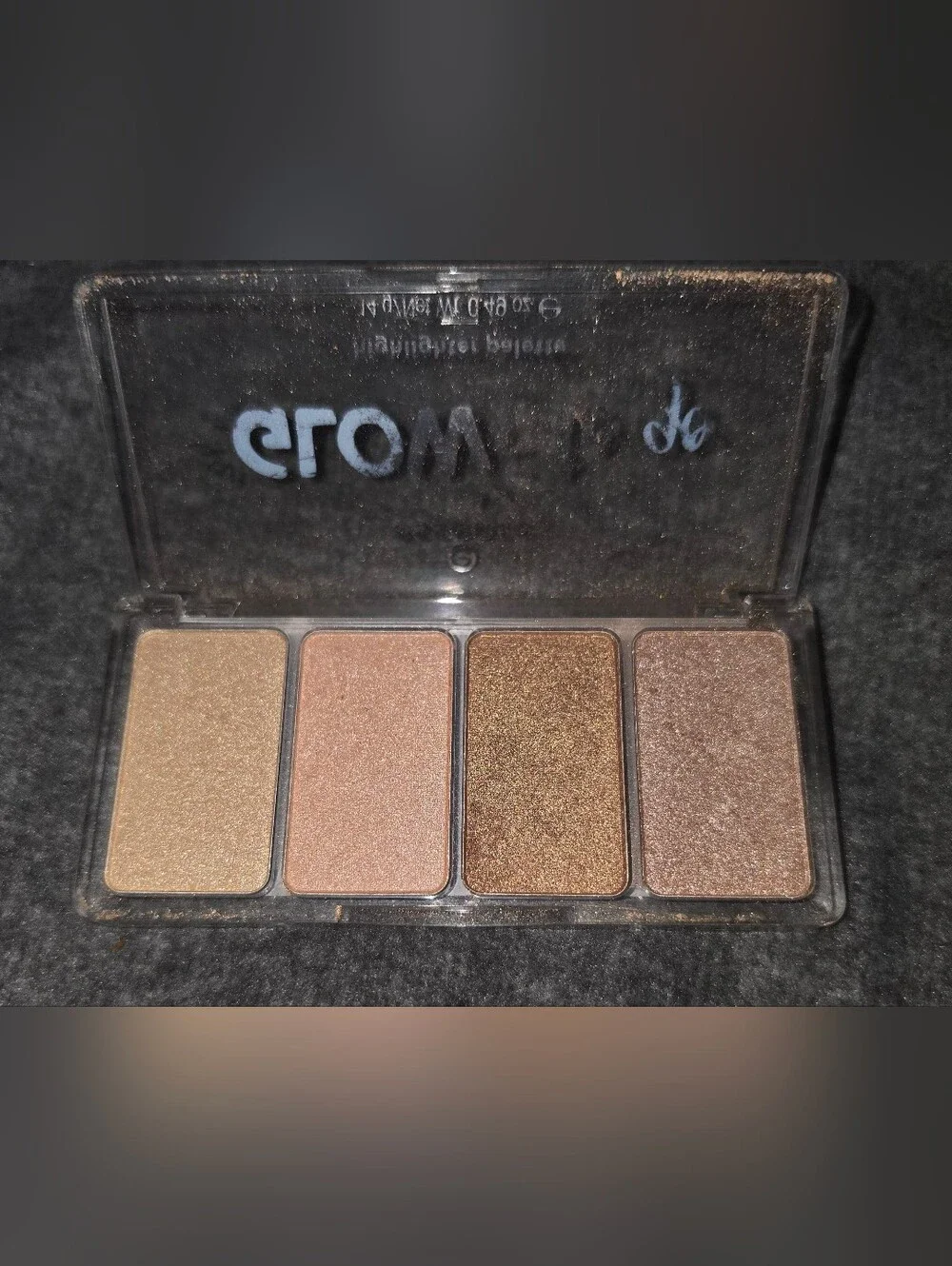 Essence Glow To Go Highlight Palette - 10 Sunkissed Glow 0.49oz Discontinued